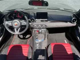 Fiat 124 Spider (2017) thumbnail 17