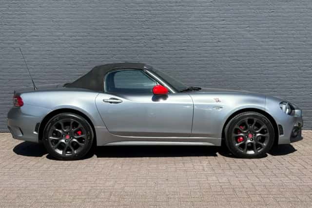 Fiat 124 Spider (2017) thumbnail 7