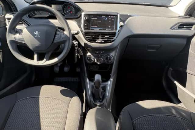 Peugeot 208 (2018) thumbnail 15