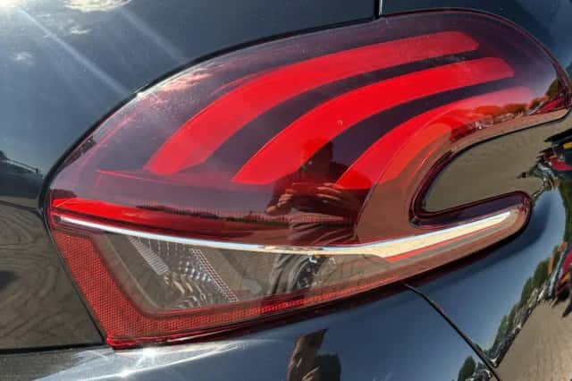Peugeot 208 (2018) thumbnail 28