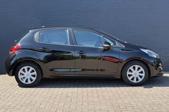 Peugeot 208 (2018) thumbnail 4