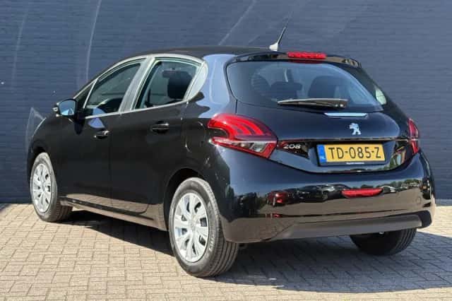 Peugeot 208 (2018) thumbnail 7