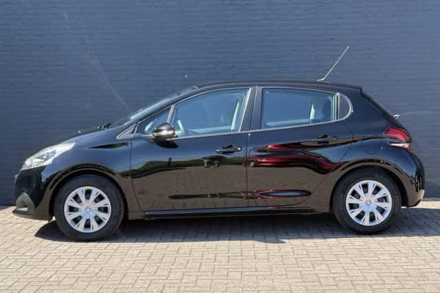 Peugeot 208 (2018) thumbnail 8