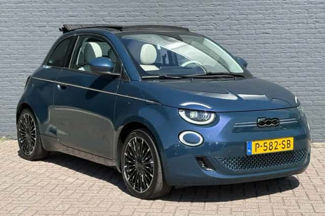 Fiat 500e (2022) thumbnail 4