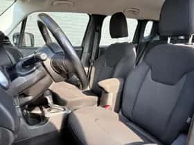 Jeep Renegade (2016) thumbnail 11