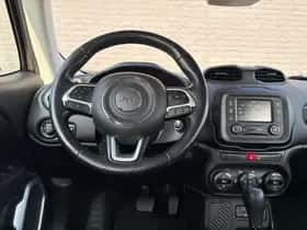 Jeep Renegade (2016) thumbnail 16