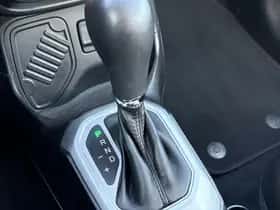 Jeep Renegade (2016) thumbnail 27