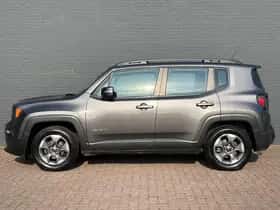 Jeep Renegade (2016) thumbnail 9