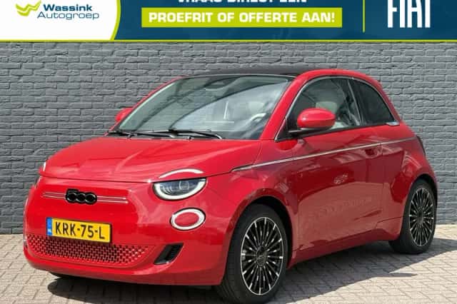 Fiat 500e (2024) thumbnail 1