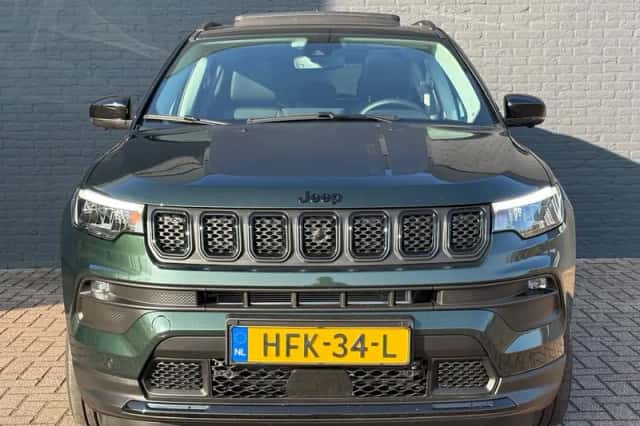 Jeep Compass (2025) thumbnail 2
