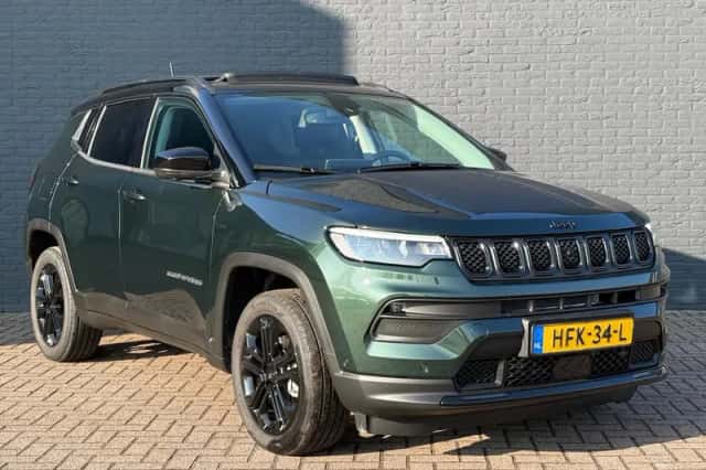 Jeep Compass (2025) thumbnail 3