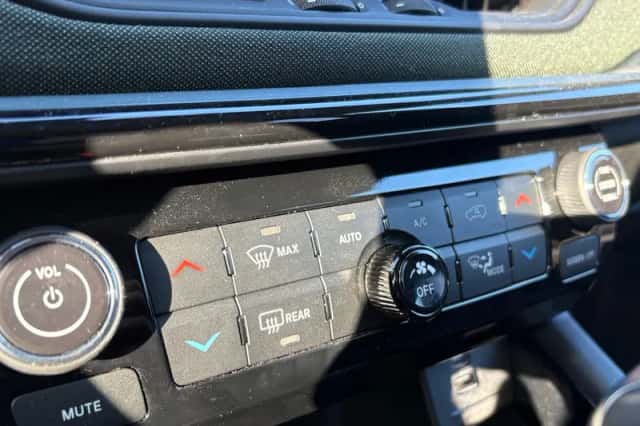 Jeep Compass (2025) thumbnail 25