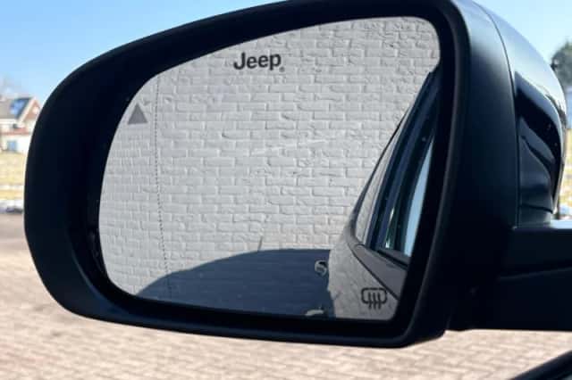 Jeep Compass (2025) thumbnail 31