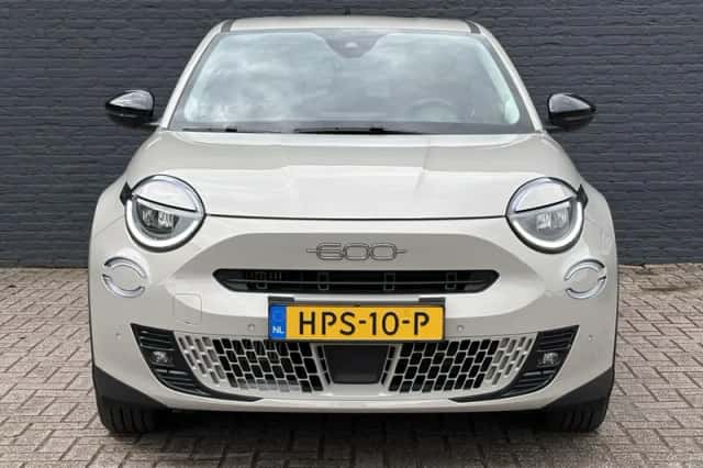 Fiat 600 (2025) thumbnail 2