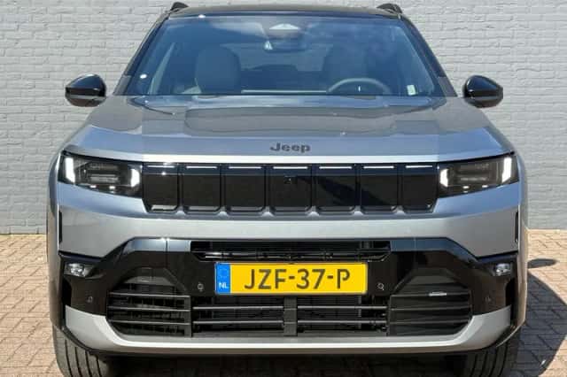 Jeep Compass (2026) thumbnail 2