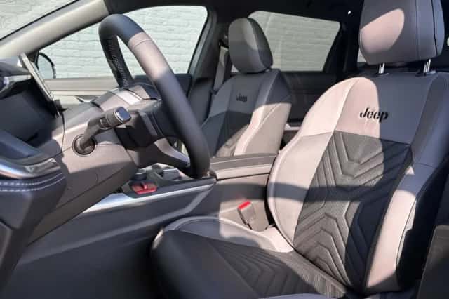 Jeep Compass (2026) thumbnail 9