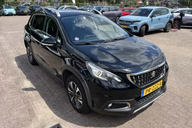 Peugeot 2008 (2017) thumbnail 2