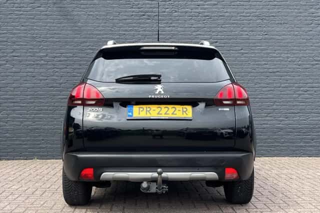 Peugeot 2008 (2017) thumbnail 6