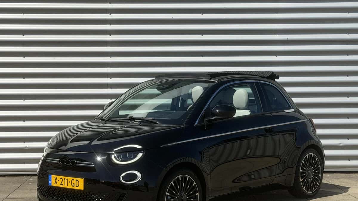 Fiat 500C (2023) — foto 1