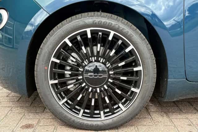 Fiat 500 (2026) thumbnail 9
