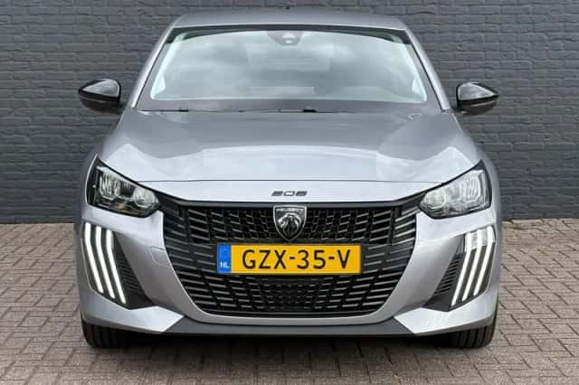 Peugeot 208 (2025) thumbnail 2