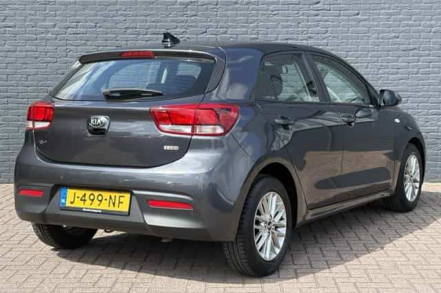 Kia Rio (2020) thumbnail 5