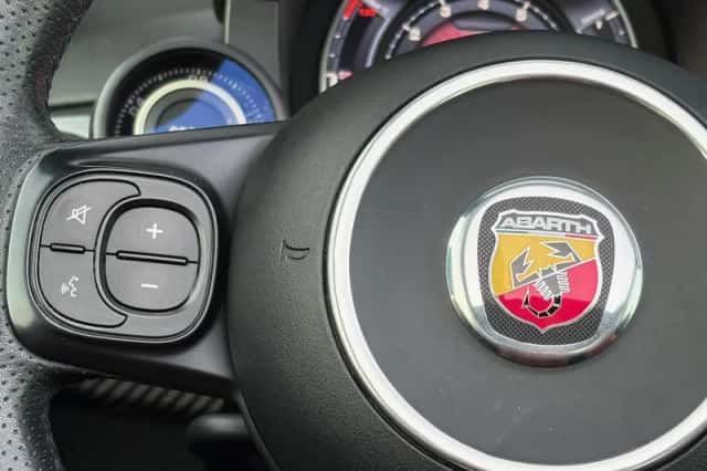 Fiat 500C (2018) thumbnail 19