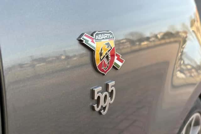 Fiat 500C (2018) thumbnail 29
