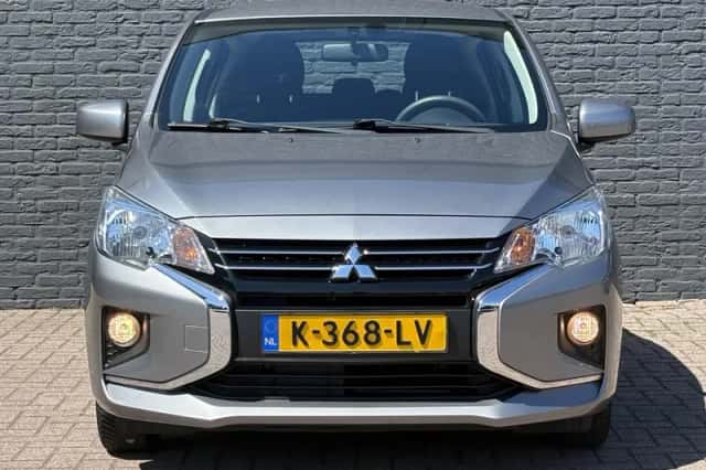 Mitsubishi Space Star (2021) thumbnail 2