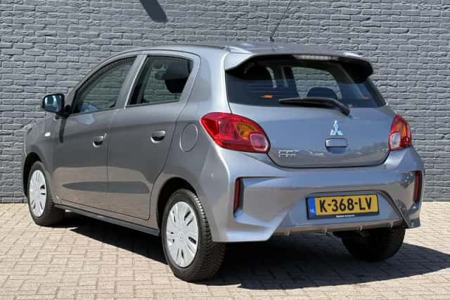 Mitsubishi Space Star (2021) thumbnail 7