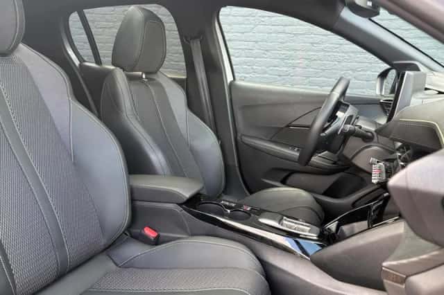 Peugeot 208 (2024) thumbnail 13