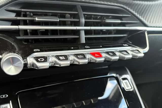 Peugeot 208 (2024) thumbnail 29