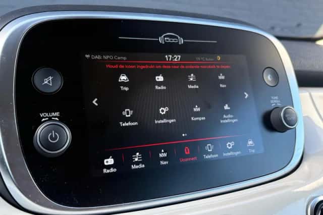 Fiat 500X (2020) thumbnail 25