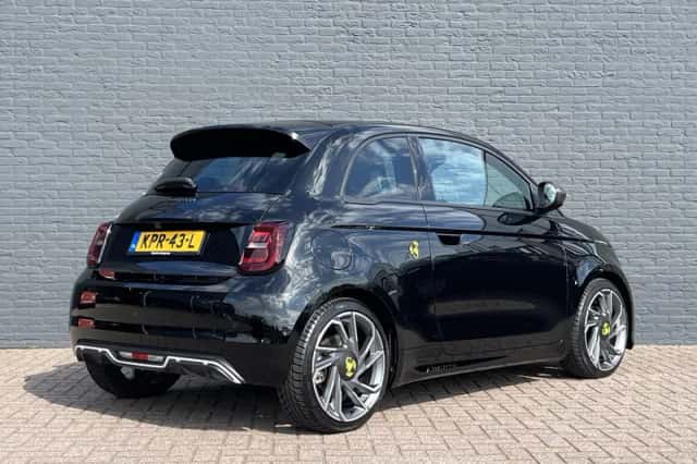 Abarth 500 (2024) thumbnail 6