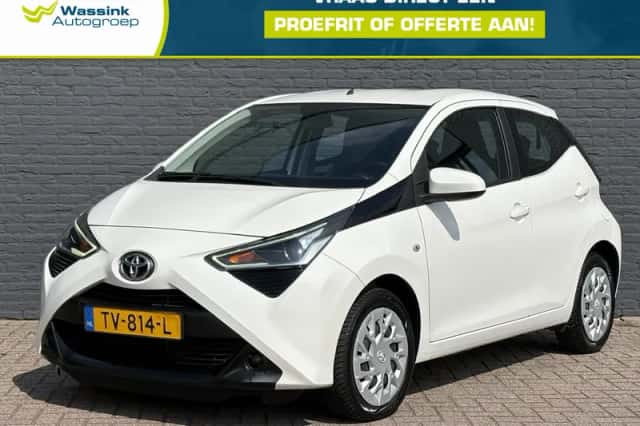 Toyota Aygo (2018) thumbnail 1