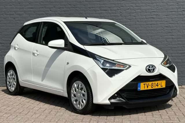 Toyota Aygo (2018) thumbnail 3
