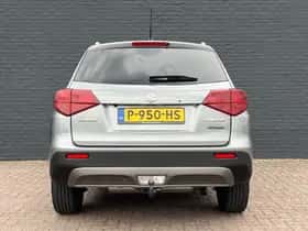 Suzuki Vitara (2022) thumbnail 6