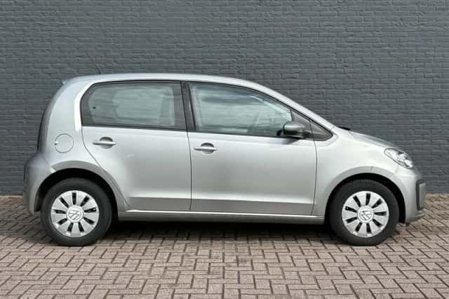 Volkswagen Up! (2020) thumbnail 4