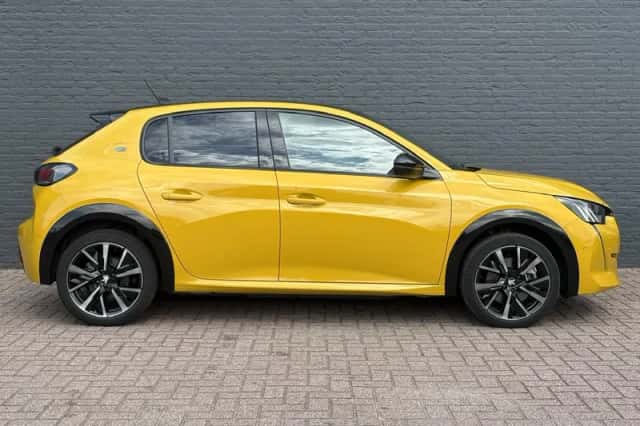 Peugeot e-208 (2023) thumbnail 5