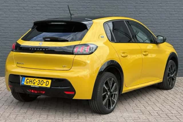 Peugeot e-208 (2023) thumbnail 6