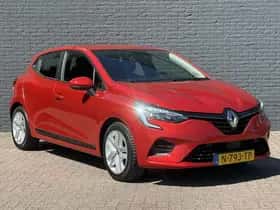 Renault Clio (2022) thumbnail 3