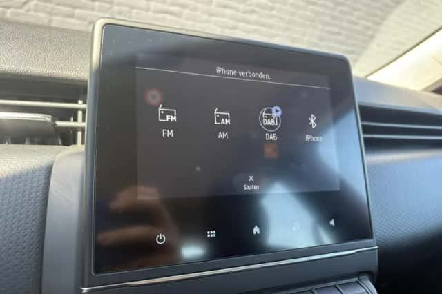 Renault Clio (2022) thumbnail 22