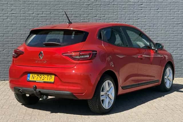 Renault Clio (2022) thumbnail 5
