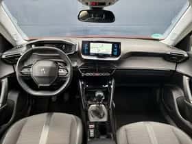 Peugeot 2008 (2022) thumbnail 12
