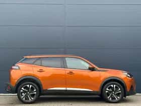 Peugeot 2008 (2022) thumbnail 4