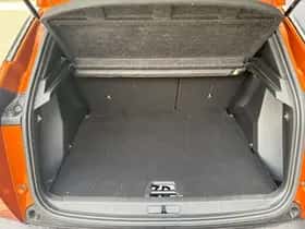Peugeot 2008 (2022) thumbnail 9