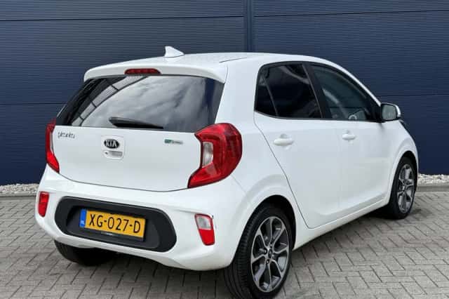 Kia Picanto (2019) thumbnail 4