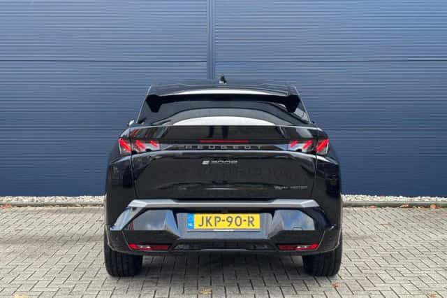 Peugeot e-3008 (2025) thumbnail 5