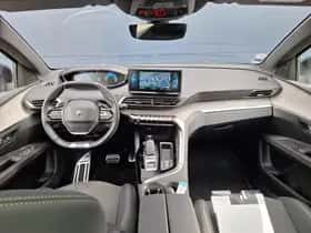 Peugeot 3008 (2022) thumbnail 11