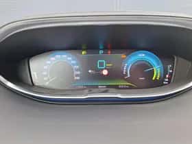 Peugeot 3008 (2022) thumbnail 22